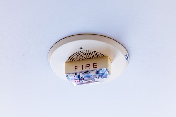 how to test smoke detectors
